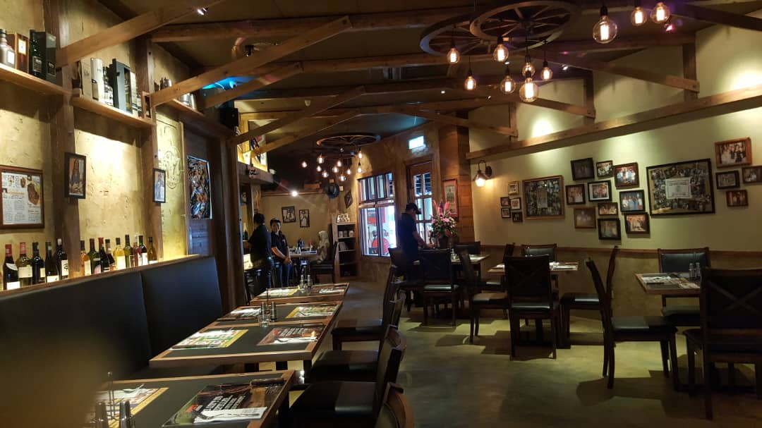 Element Design Resources offers expert commercial interior design in Malaysia, specializing in restaurants, cafés, retail shops, offices, clinics & schools.